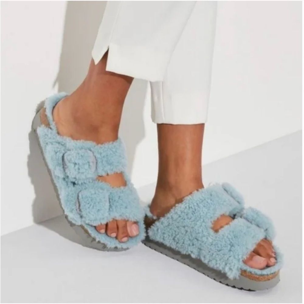 NWT BIRKENSTOCK BIG BUCKLE Teddy Shearling Free People Sandals - Picture 2 of 7